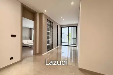 5 Bed 6 Bath 650 SQ.M Glory Village Pattaya