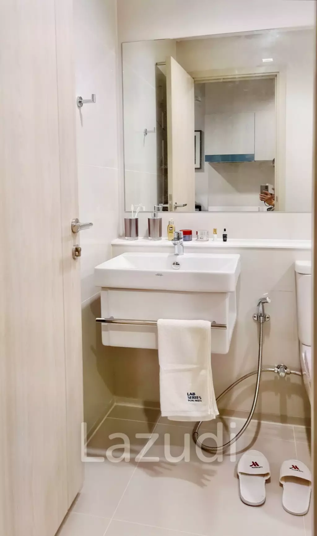 Studio 1 Bath 28 SQ.M Life One Wireless