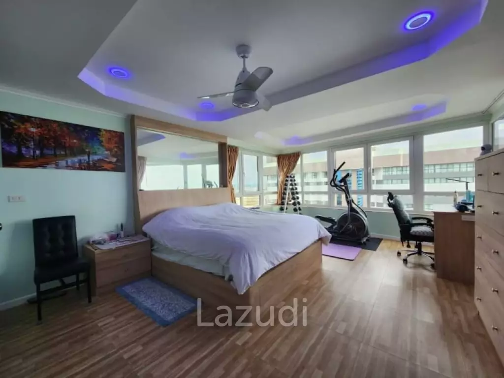 Jomtien Plaza Condotel for Sale