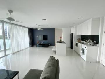 Luxury 2 Bedrooms Condo For Sale at The View Cosy Beach