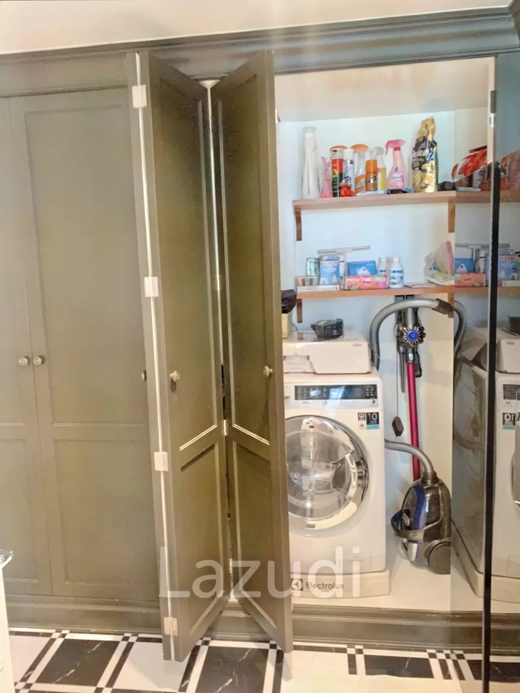 3 Bed 3 Bath 157 SQ.M. Baan Chan Condominium
