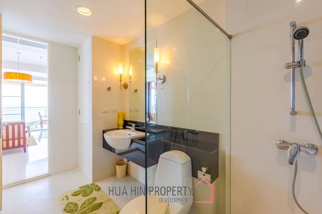 3 Bedrooom With Pool View : Chaam Longbeach For Sale