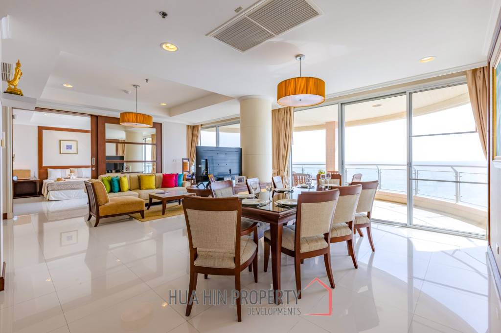 3 Bedrooom With Pool View : Chaam Longbeach For Sale