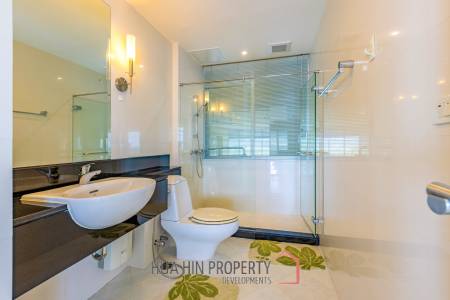 3 Bedrooom With Pool View : Chaam Longbeach For Sale