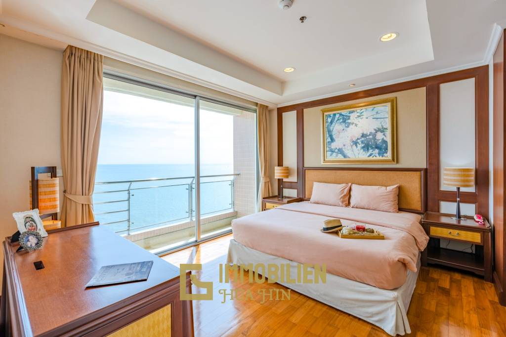 3 Bedrooom With Pool View : Chaam Longbeach For Sale