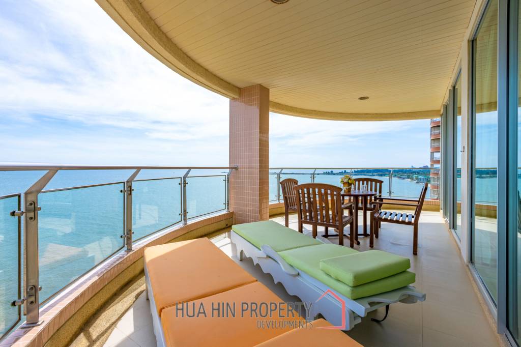 3 Bedrooom With Pool View : Chaam Longbeach For Sale