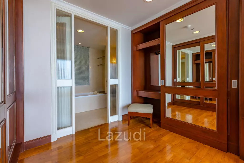 3 Bedrooom With Pool View : Chaam Longbeach For Sale