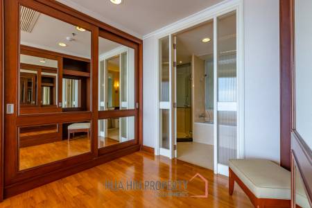 3 Bedrooom With Pool View : Chaam Longbeach For Sale