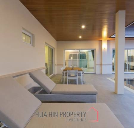 BREEZE HILL   :  3 bed pool villa