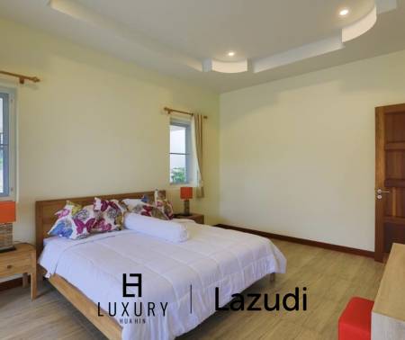 BREEZE HILL   :  3 bed pool villa