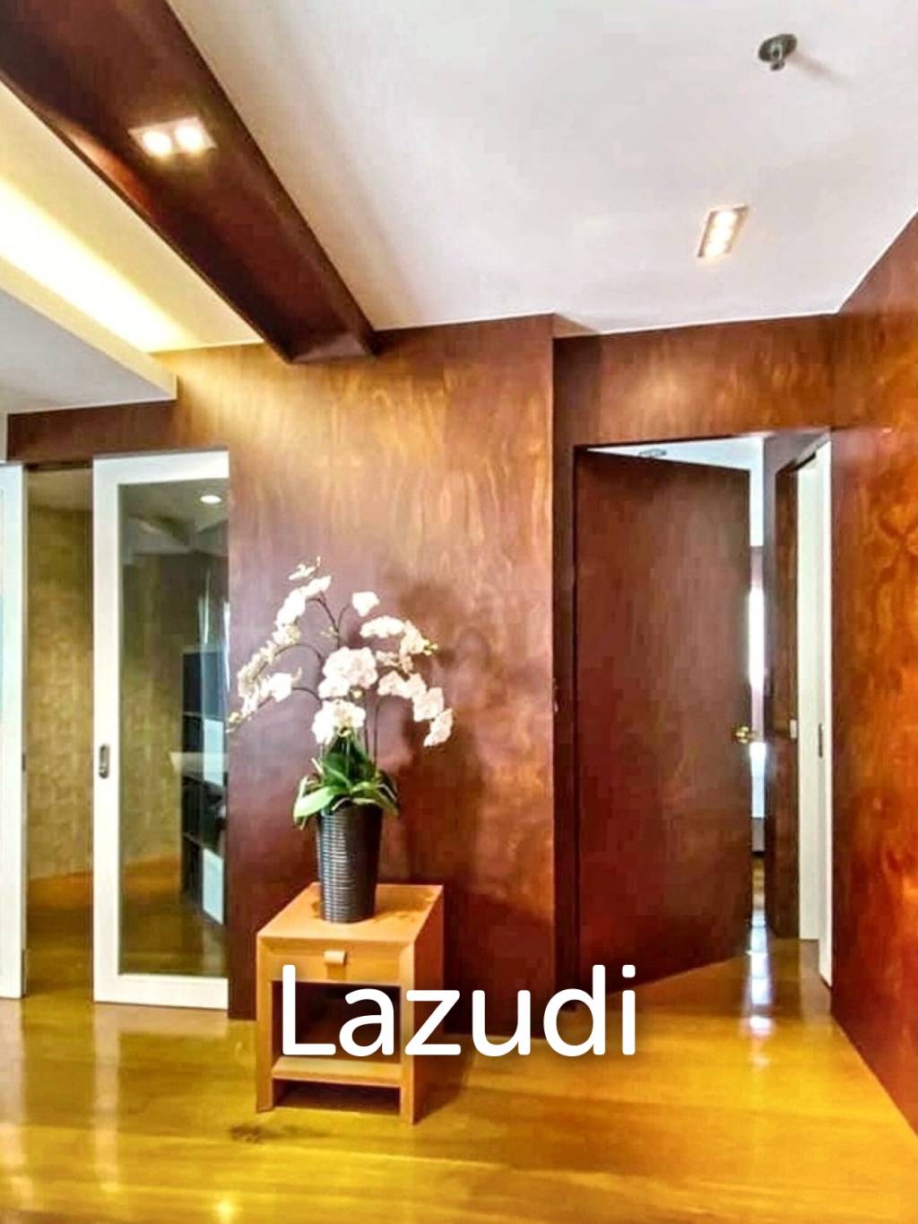 1 Bed 2 Bath 105 SQ.M Sathorn Gardens