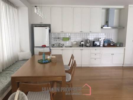 2 Bedroom Pool View : Malibu Condominium