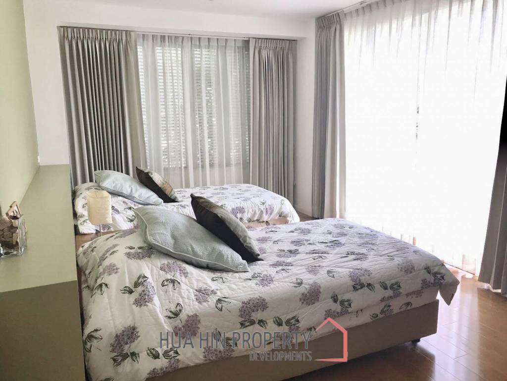 2 Bedroom Pool View : Malibu Condominium