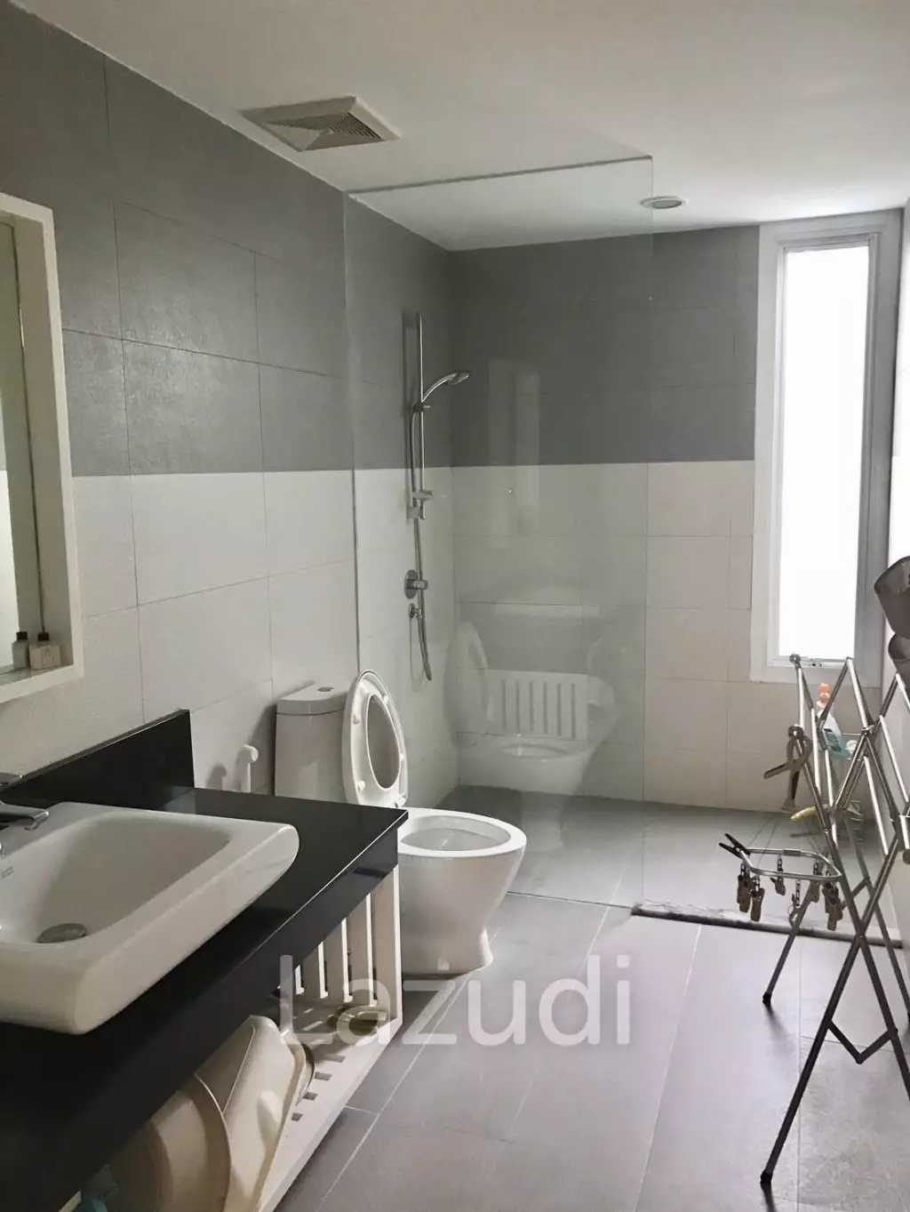 2 Bedroom Pool View : Malibu Condominium