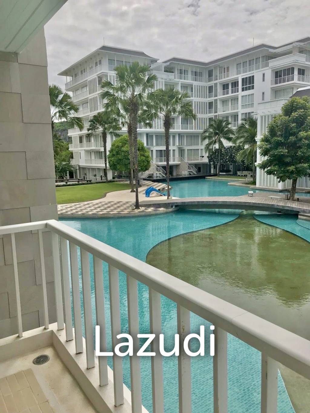 2 Bedroom Pool View : Malibu Condominium