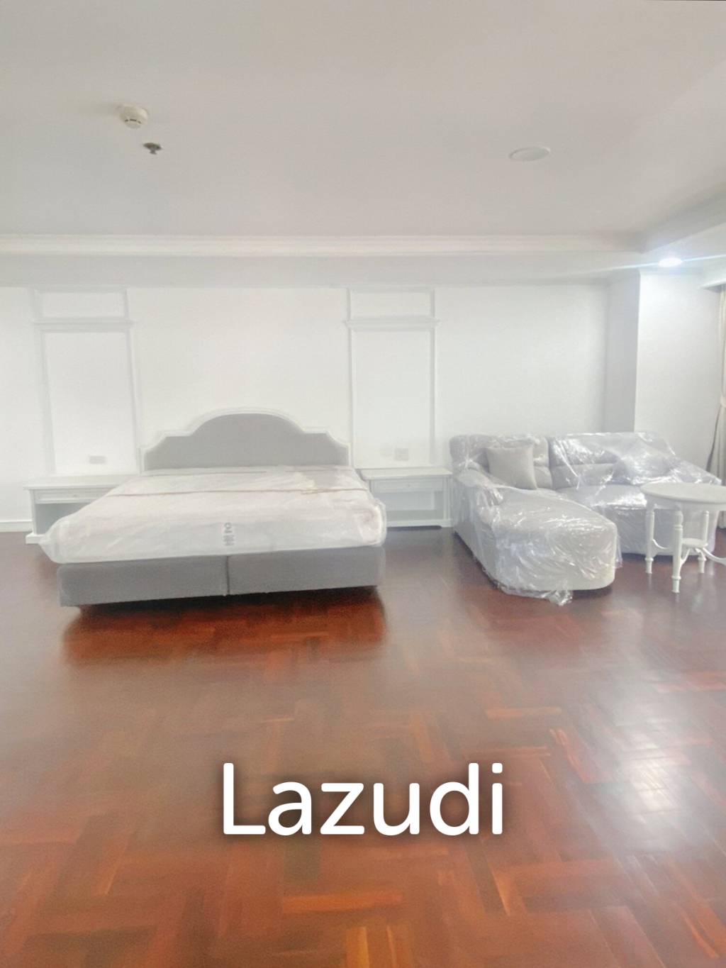 3 Bed 3 Bath 300 SQ.M Sethiwan Mansion