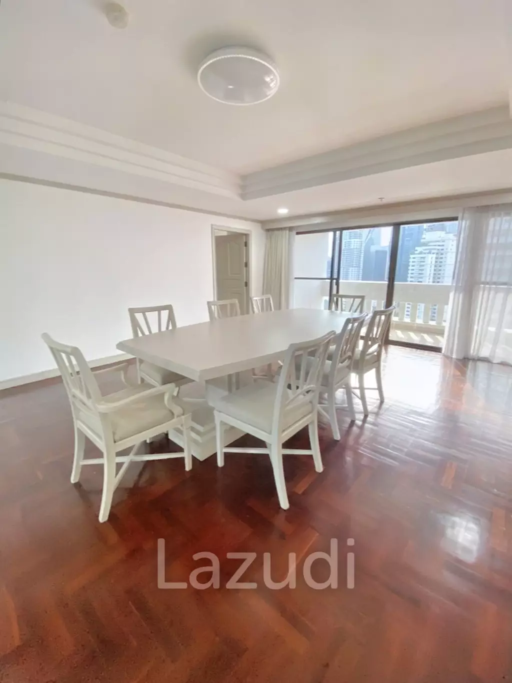 3 Bed 3 Bath 325 SQ.M Sethiwan Mansion