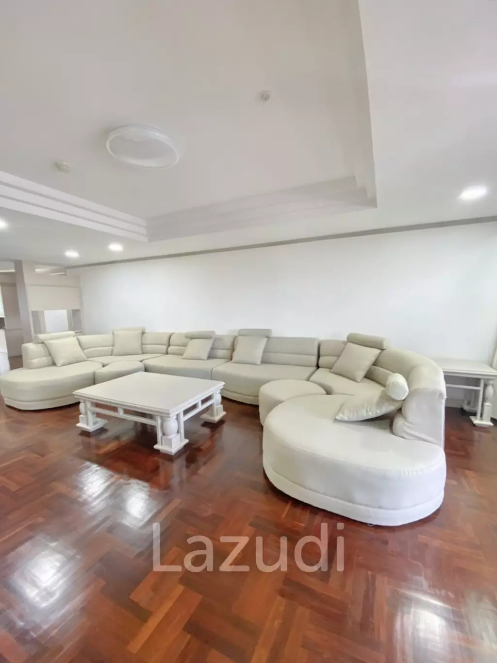 3 Bed 3 Bath 325 SQ.M Sethiwan Mansion