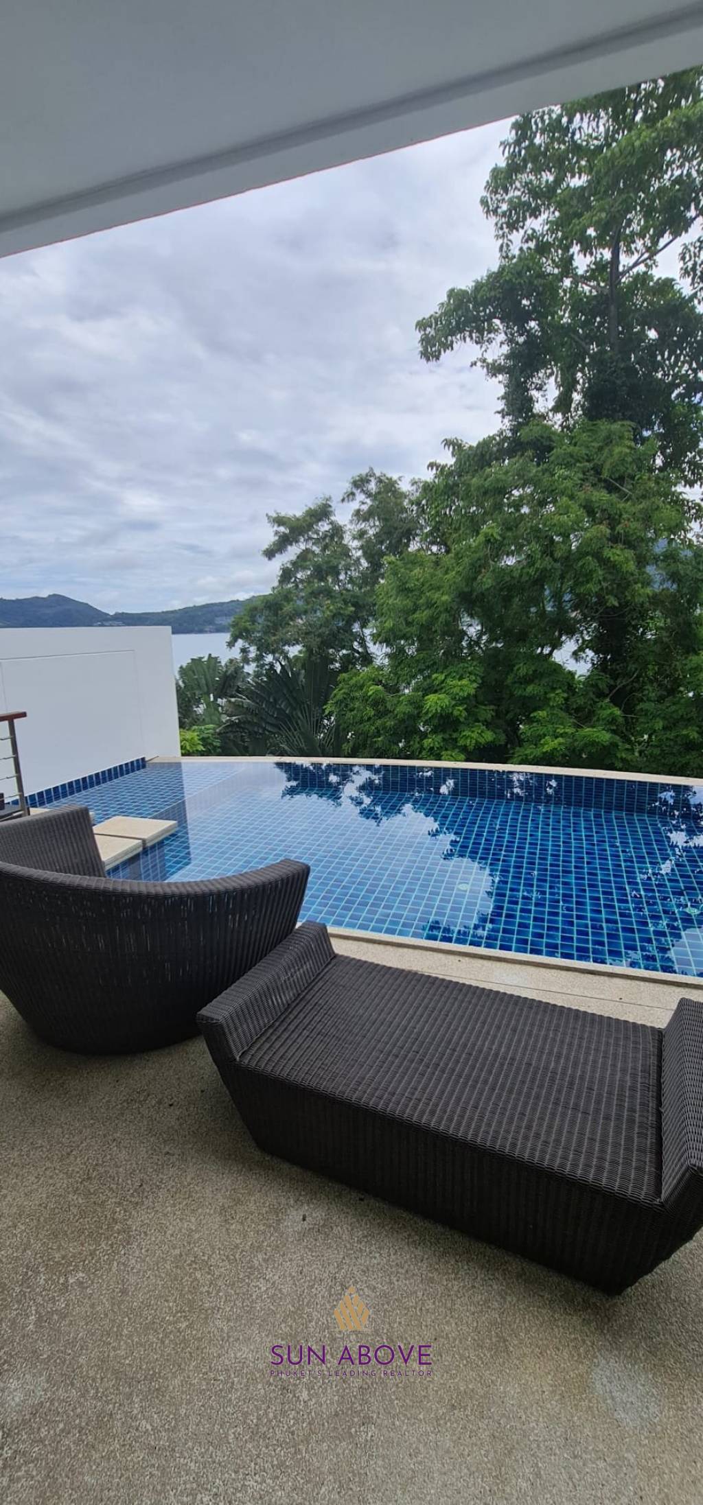 Sea View 3 bedroom Townhouse - Patong