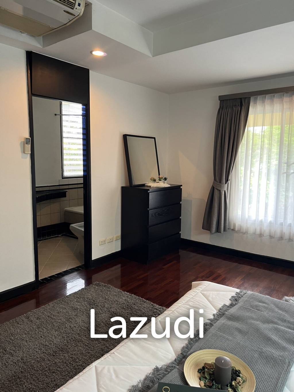 3 Bed 2 Bath 200 SQ.M Charktip Court