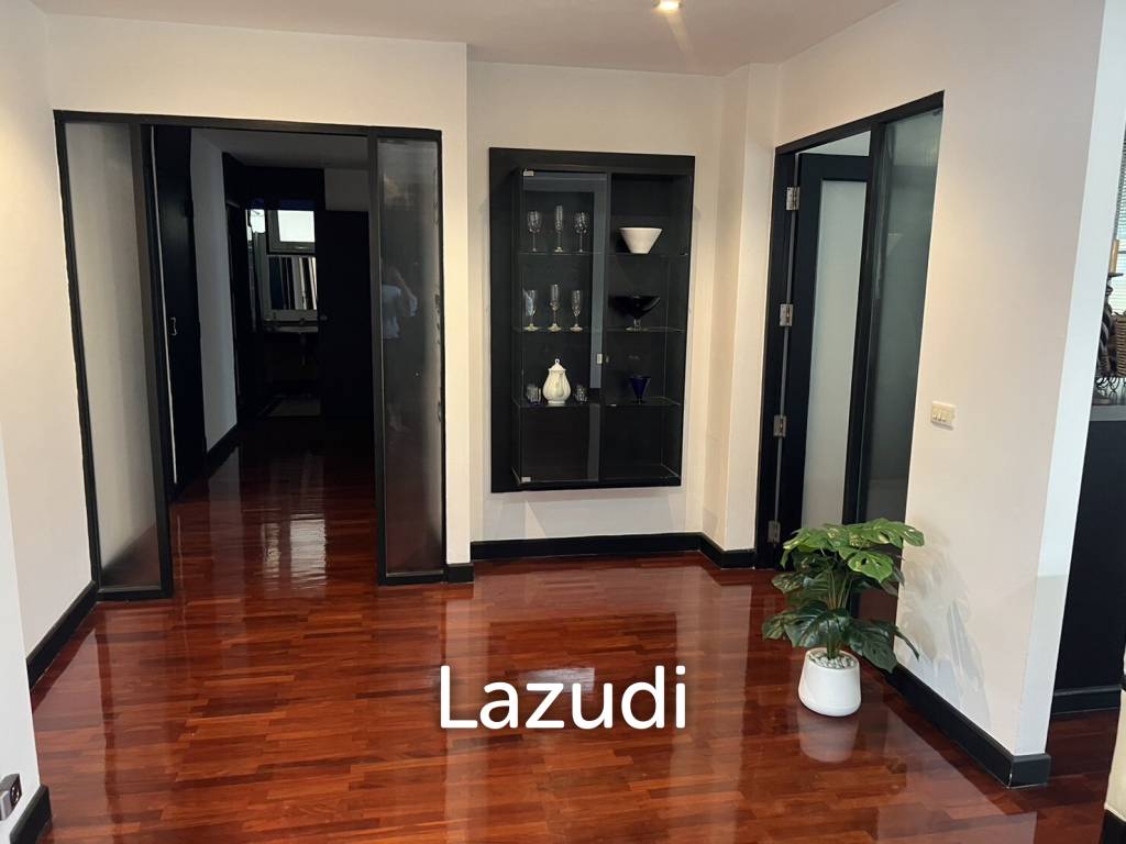 3 Bed 2 Bath 200 SQ.M Charktip Court