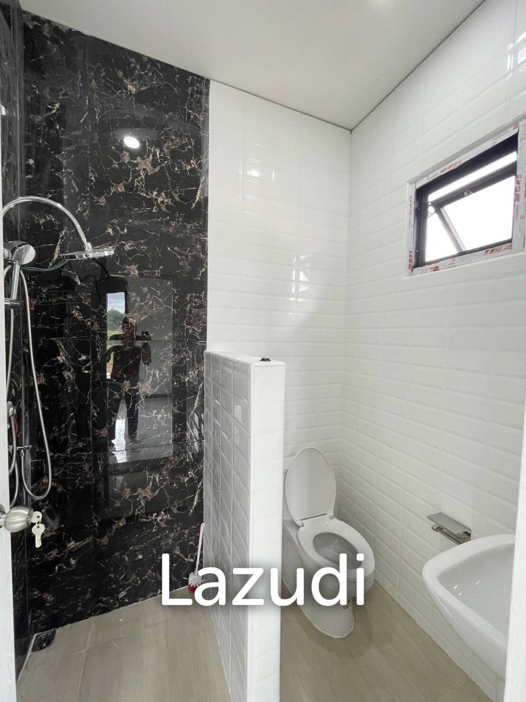 Single-story 3 bedrooms house for sale