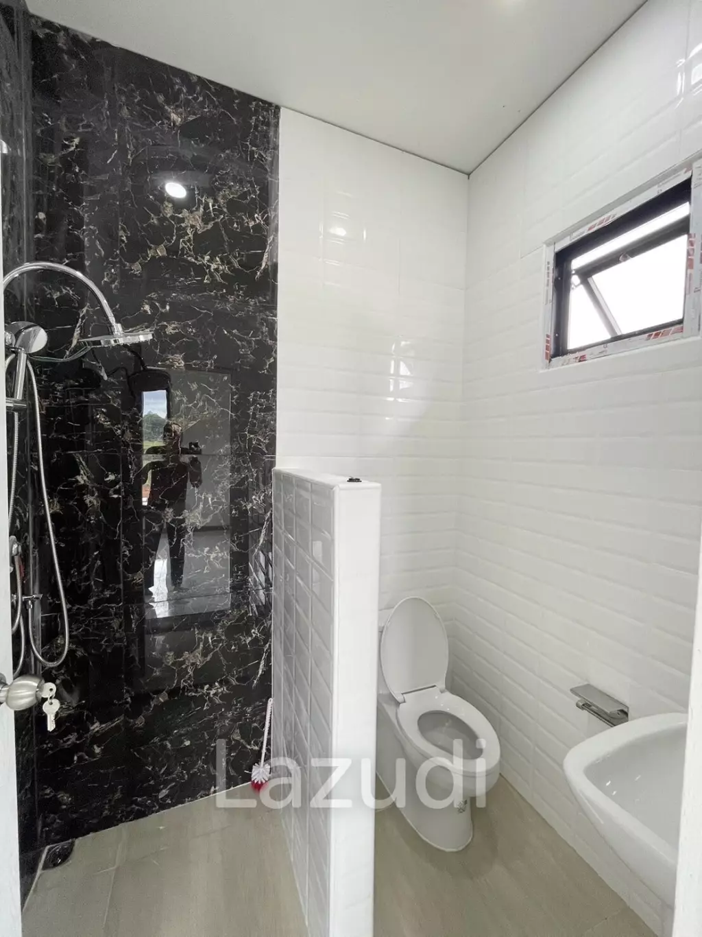 Single-story 3 bedrooms house for sale