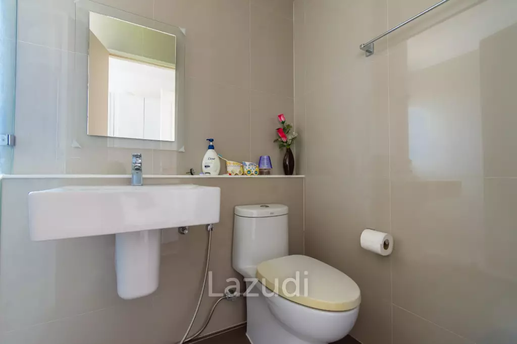 Penthouse 3 Bed Condo with Sea View