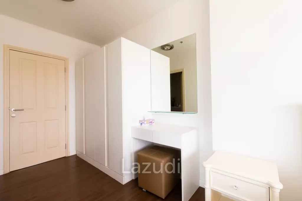 Penthouse 3 Bed Condo with Sea View
