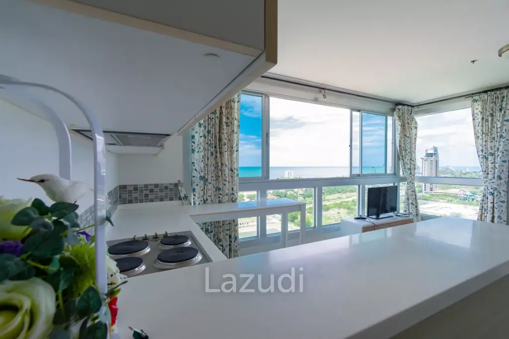 Penthouse 3 Bed Condo with Sea View