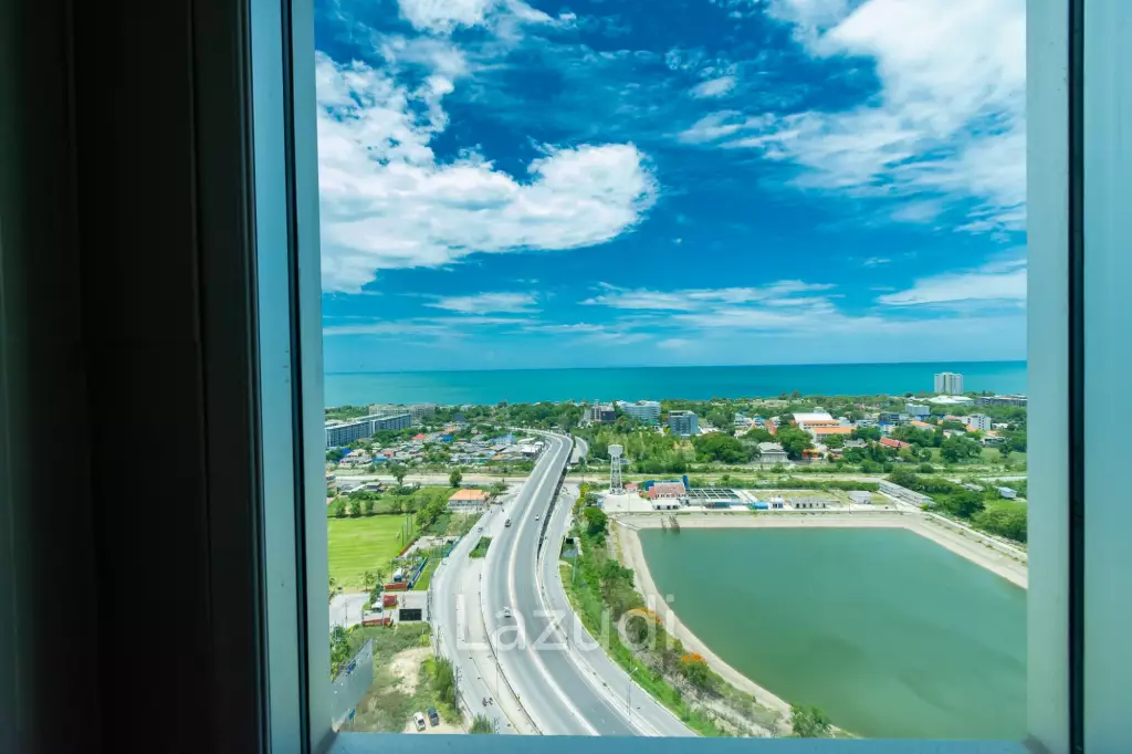 Penthouse 3 Bed Condo with Sea View