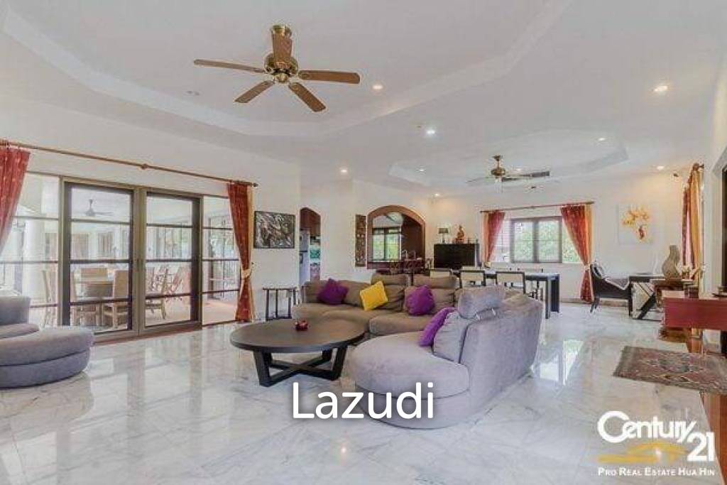 1,300 Sqm 4 Bed 3 Bath Villa For Sale