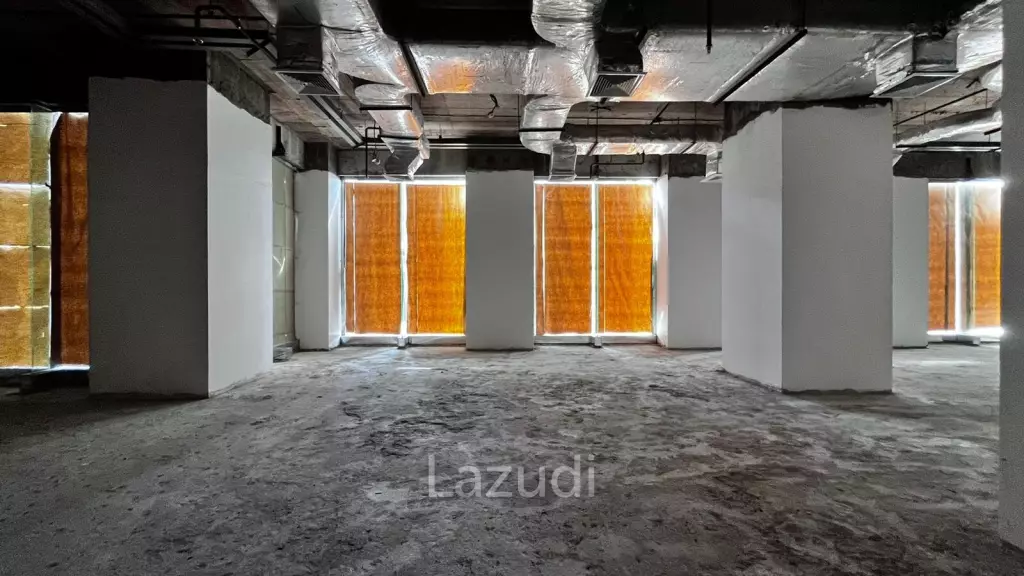 Retail Shop For Rent At Thanapoom Tower