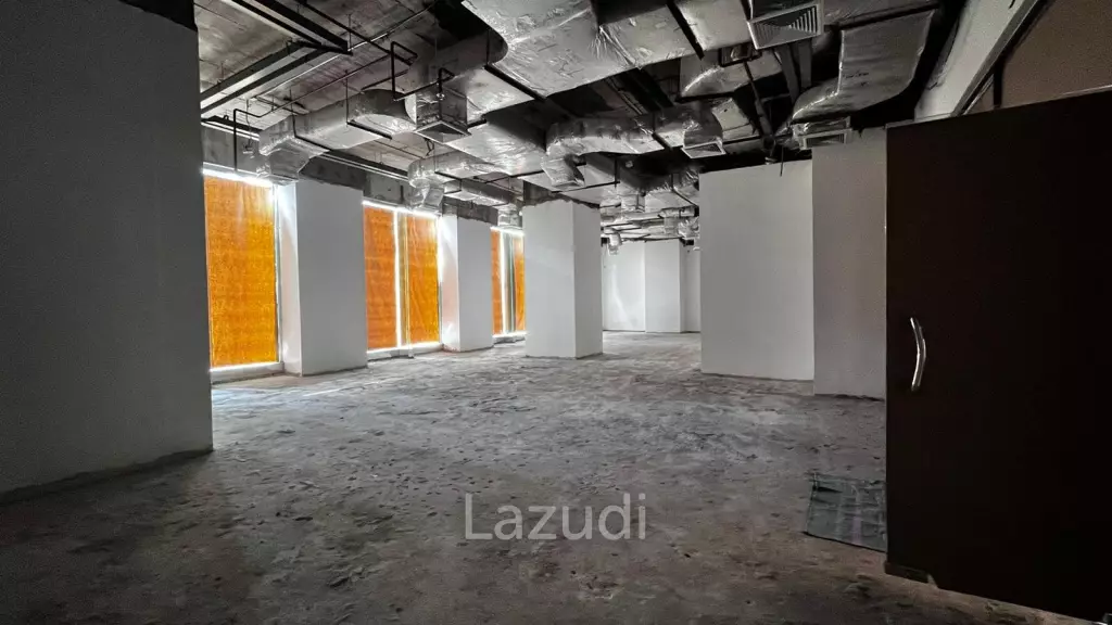 Retail Shop For Rent At Thanapoom Tower