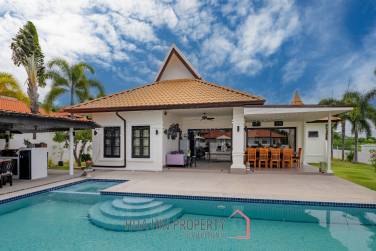 BANYAN RESIDENCES : Luxury Bali Style 5 Bed Pool Villa on large land plot
