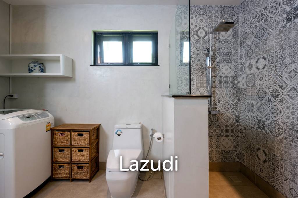 BANYAN RESIDENCES : Luxury Bali Style 5 Bed Pool Villa on large land plot