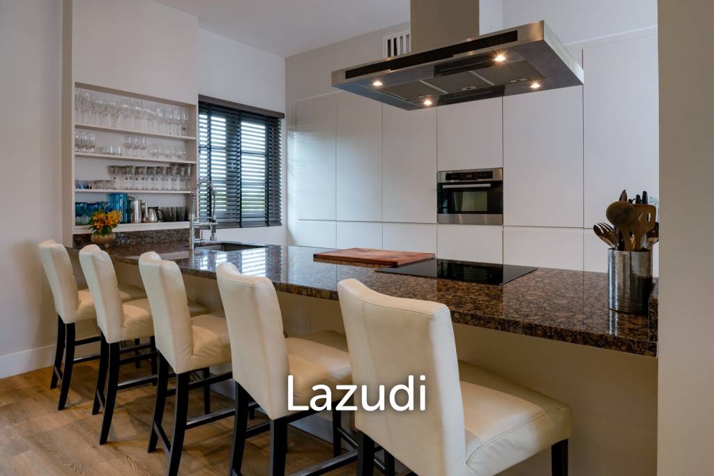 BANYAN RESIDENCES : Luxury Bali Style 5 Bed Pool Villa on large land plot