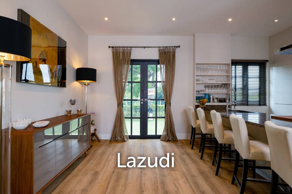 BANYAN RESIDENCES : Luxury Bali Style 5 Bed Pool Villa on large land plot