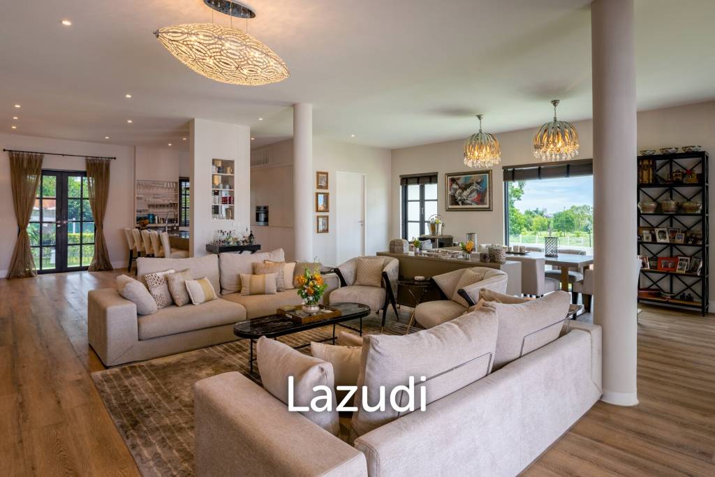 BANYAN RESIDENCES : Luxury Bali Style 5 Bed Pool Villa on large land plot