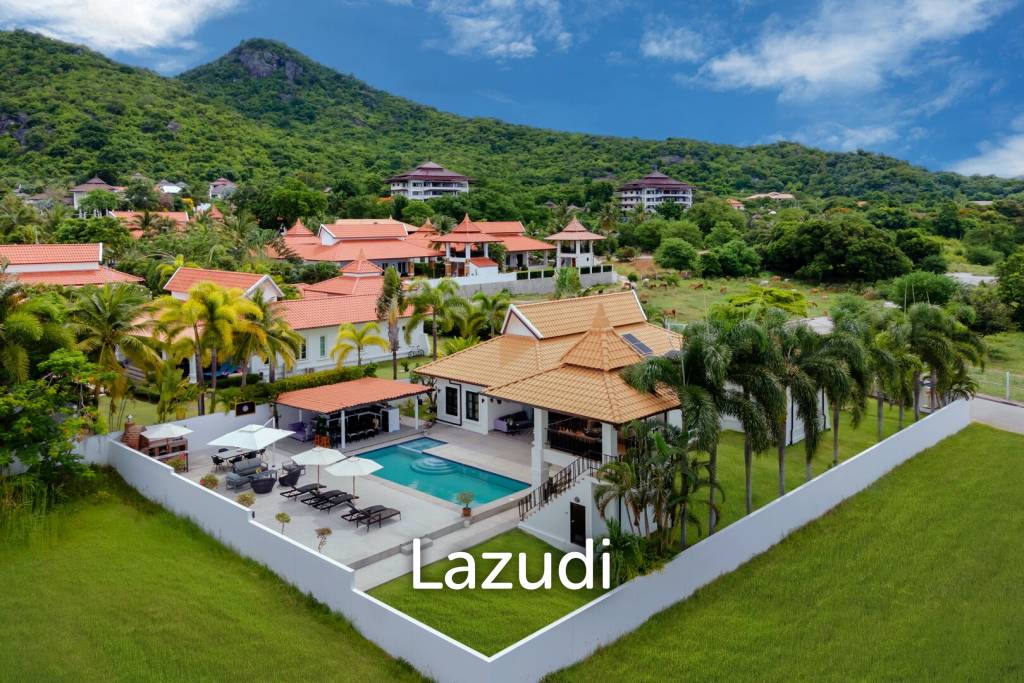 BANYAN RESIDENCES : Luxury Bali Style 5 Bed Pool Villa on large land plot