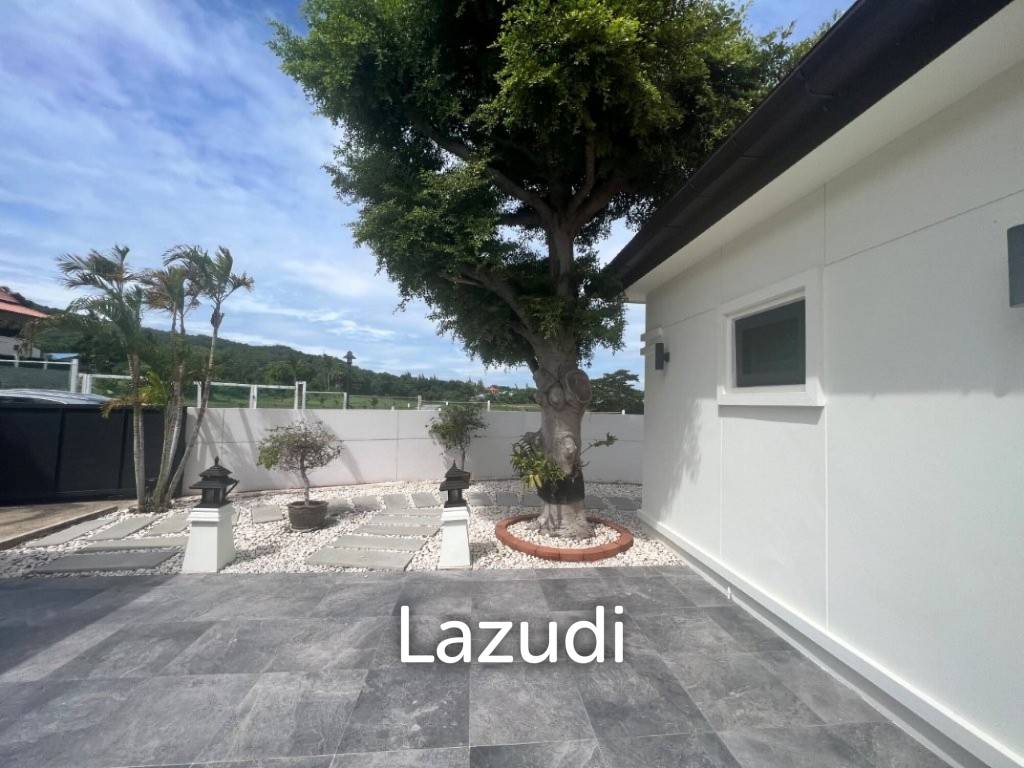 BANYAN RESIDENCES : Luxury Bali Style 5 Bed Pool Villa on large land plot