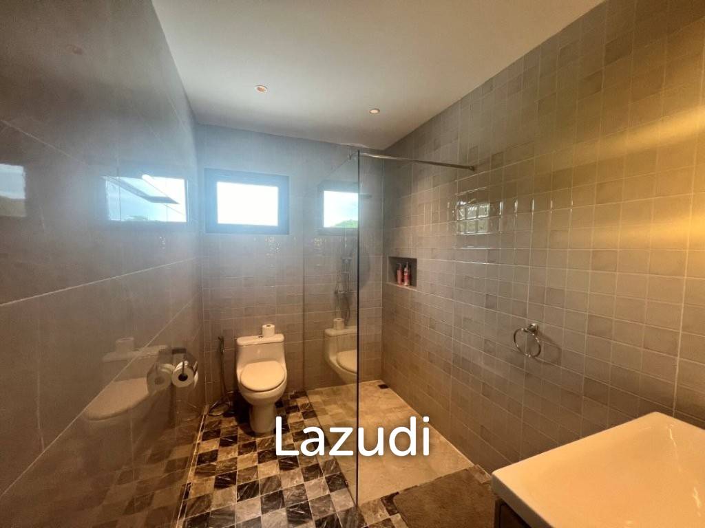 BANYAN RESIDENCES : Luxury Bali Style 5 Bed Pool Villa on large land plot