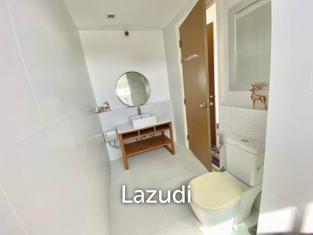 The seacraze: 2 Bed 2 Bath Sea View For Sale
