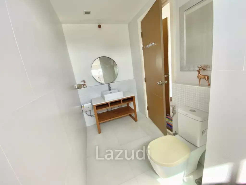 The seacraze: 2 Bed 2 Bath Sea View For Sale