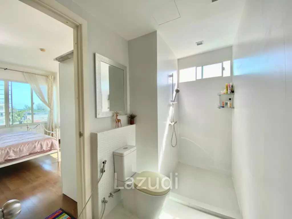 The seacraze: 2 Bed 2 Bath Sea View For Sale