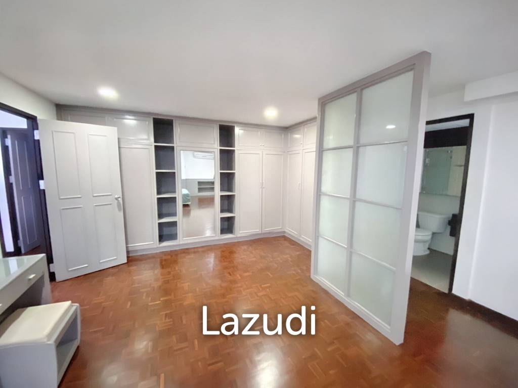 3 Bed 3 Bath 250 SQ.M Prompong Mansion