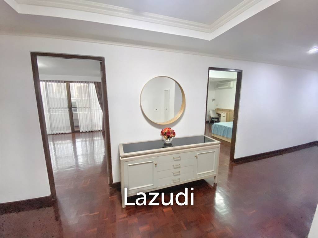 3 Bed 3 Bath 260 SQ.M Prompong Mansion
