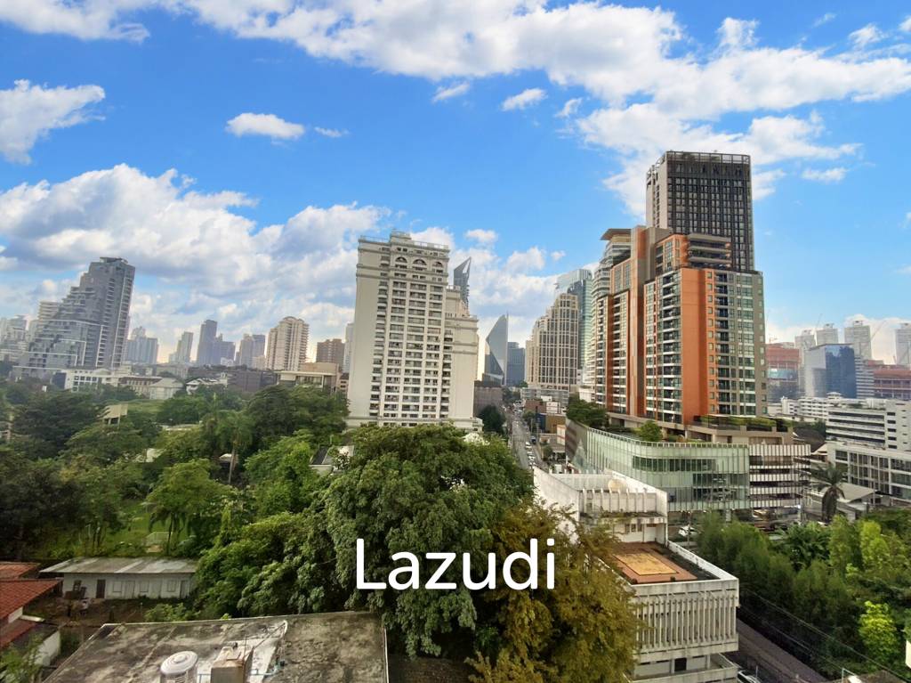 3 Bed 3 Bath 260 SQ.M Prompong Mansion