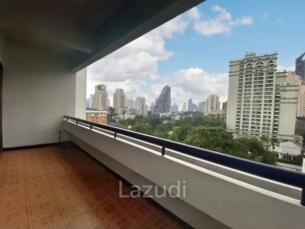 3 Bed 3 Bath 260 SQ.M Prompong Mansion
