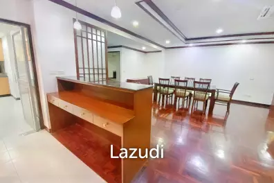 3 Bed 3 Bath 260 SQ.M Prompong Mansion